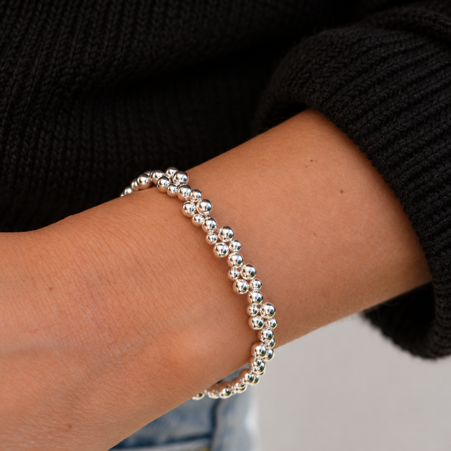 prachtig zilveren bolletjes armband van zilver