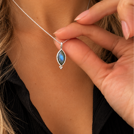 My Unique Style Iris Labradoriet ketting - 925 zilver