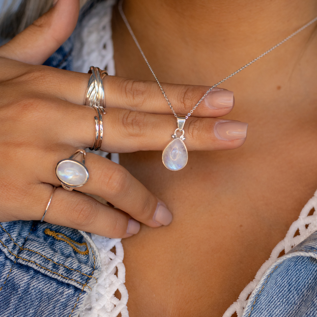 My Unique Style Ketting Moonstone drop - zilver