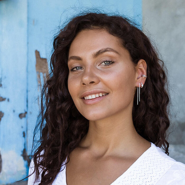 My Unique Style Minimal threader bar earrings