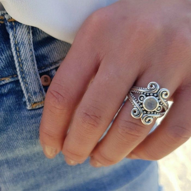 My Unique Style Sundance moonstone ring