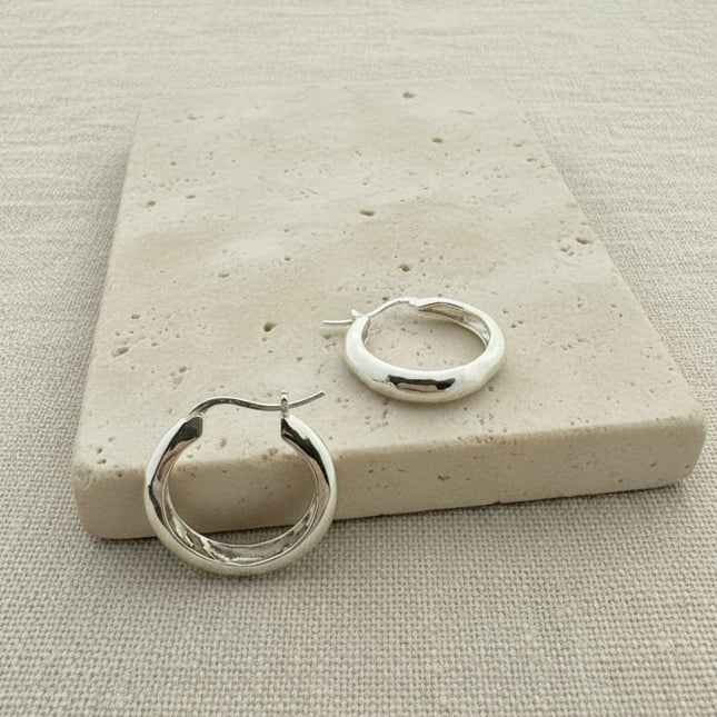 My Unique Style Textured hoops - 925 zilver